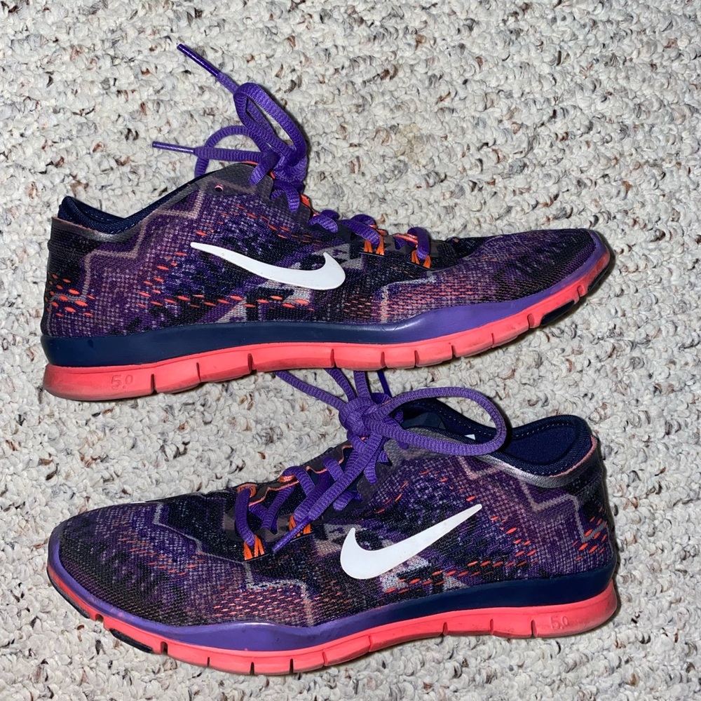 Nike Tennis Shoes- 6.5!